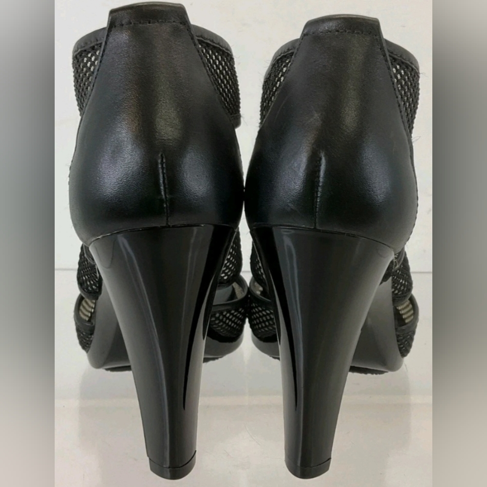 Michael Kors Berkley T Strap Heels - Picture 5 of 6